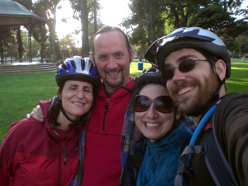 We biked down to the ferry and then to this park for a picnic. A very fun afternoon! flickr-ginsnob-3435273538.jpg