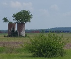 Silo Planter with Train