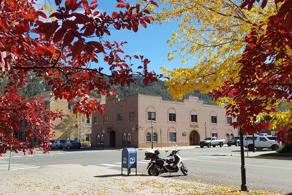 I had a tasty polish lunch (vegetarian pierogi is good!) and my scooter enjoyed some fall colors.